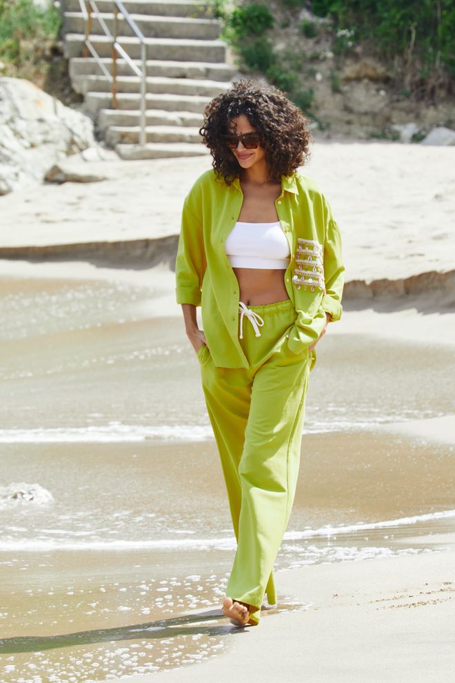 First Angels قميص كتان كبير الحجم مع إكسسوارات ملابس بالجملة غير رسمي