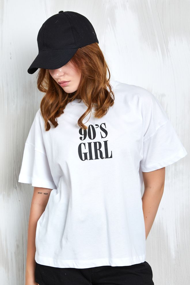 First Angels T shirt Oversize Stampata Bianca 27336 Abbigliamento all'ingrosso Casuale