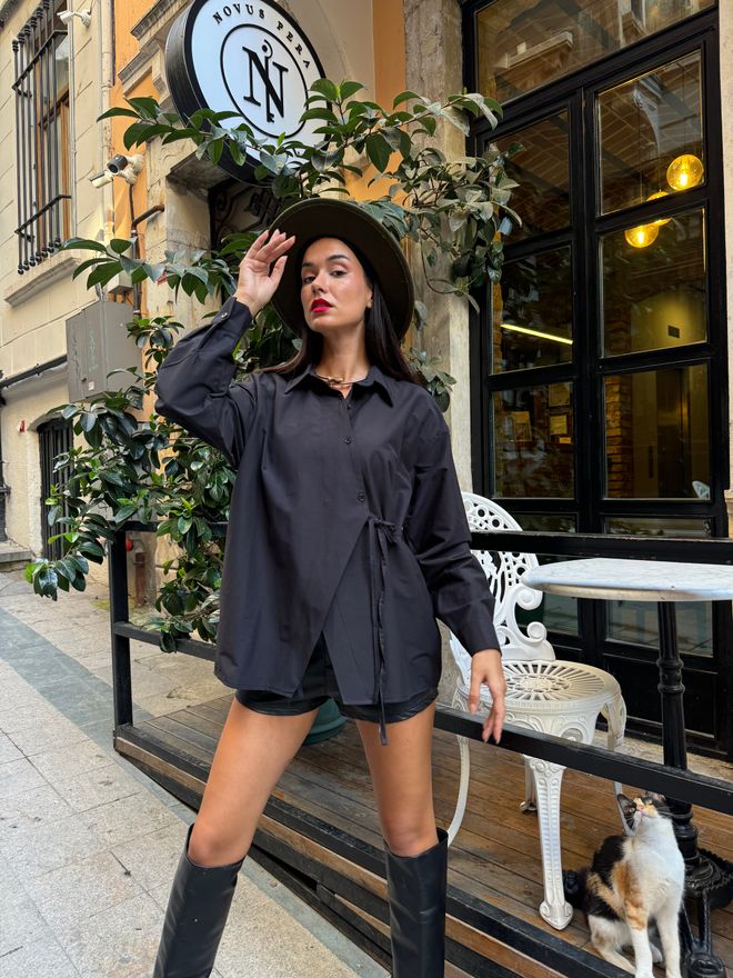 First Angels Camisa De Algodón Con Diseño Detallado Y Lazo Lateral Negro Para Mujer Ropa al por mayor Casual