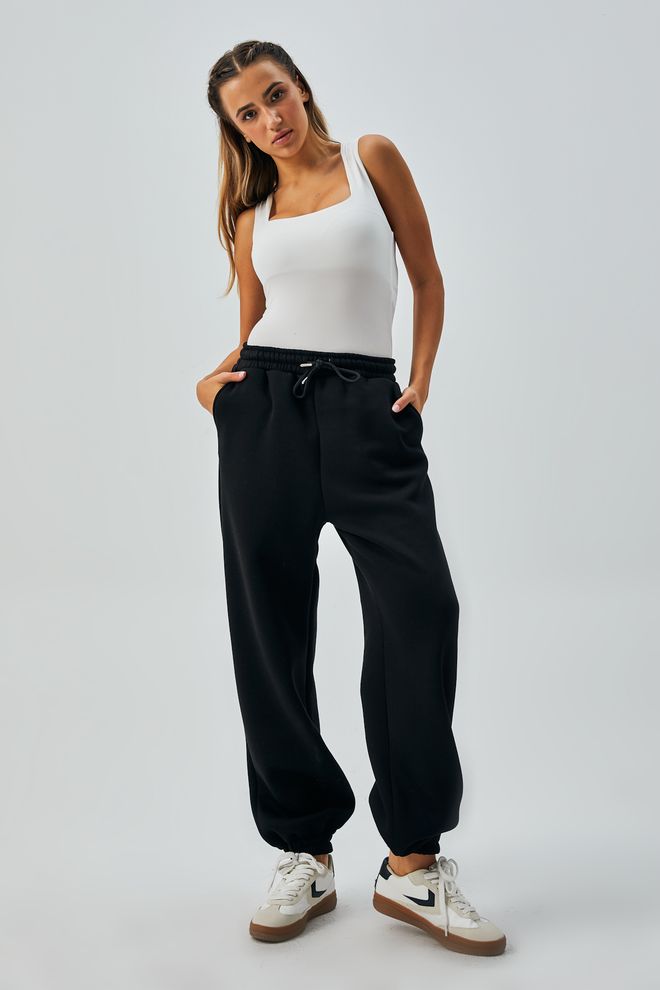 First Angels Pantaloni Sportivi Basic Rialzati Elastici Neri 28221 Abbigliamento all'ingrosso Sportivo