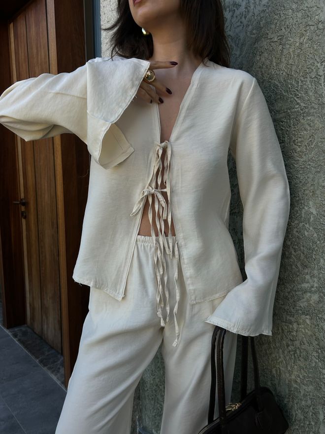 First Angels Beiges Set Aus Hemd Und Hose Mit Konturnähten Aus 100% Modal 29014 Großhandelskleidung Modal – Material