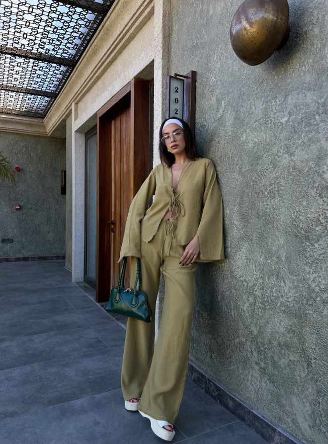 First Angels طقم مكون من الجزء السفلي/العلوي من قميص وبنطال بخياطة محيطية بنسبة 100% باللون الأخضر الزيتي 29014 ملابس بالجملة مواعدة