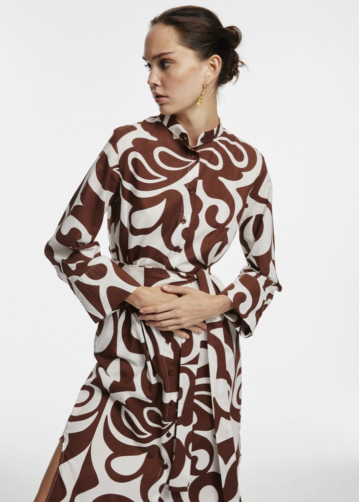 Модель оптовой продажи одежды носит 17803 - Patterned Shirt Dress - Brown, турецкий оптовый товар Одеваться от Fk.Pynappel.