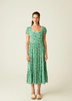 Een kledingmodel uit de groothandel draagt 15632 - Flower Pattern Dress - Green, Turkse groothandel Jurk van Fk.Pynappel