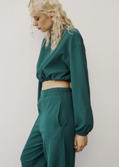 Veleprodajni model oblačil nosi 31760 - Tracksuit - Emerald, turška veleprodaja Trenirka od Fk.Pynappel