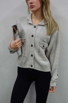 A wholesale clothing model wears flw10054-cardigan-with-pockets-beige, Turkish wholesale Cardigan of Flow