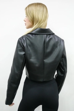 A wholesale clothing model wears flw10072-leather-jacket-black, Turkish wholesale Jacket of Flow
