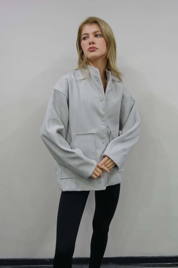 A wholesale clothing model wears  Bomber Stamp Jacket - Gray
, Turkish wholesale Jacket of Flow