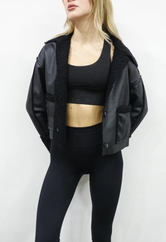 A wholesale clothing model wears flw10089-fur-jacket-black, Turkish wholesale Jacket of Flow