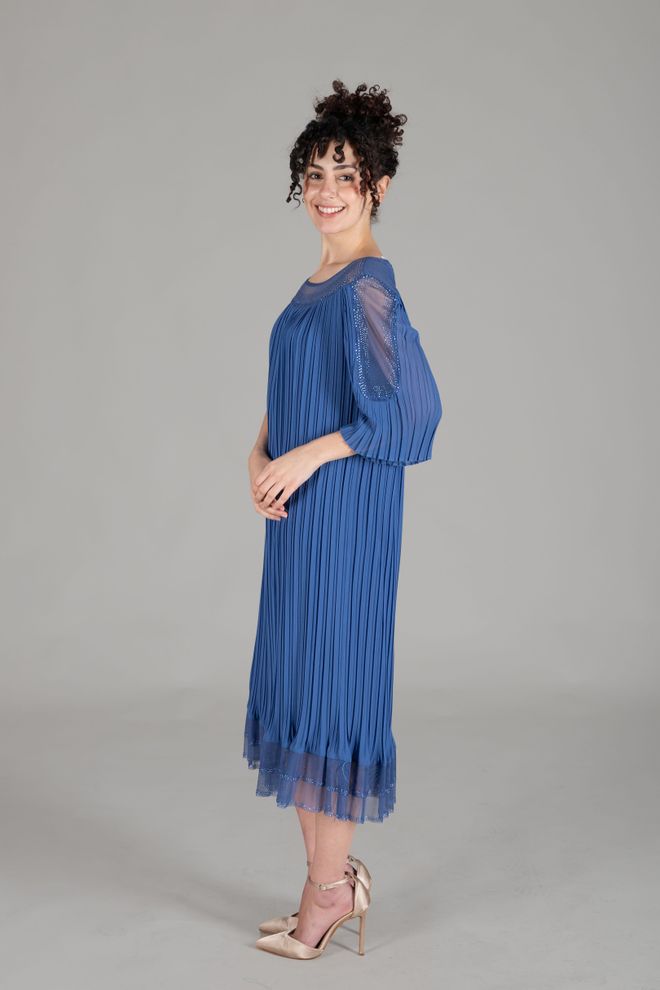 GUMANIZE Πέτρινο Πλισέ Φόρεμα Με Οβάλ Γιακά Χονδρικό εμπόριο ενδυμάτων Κομψό