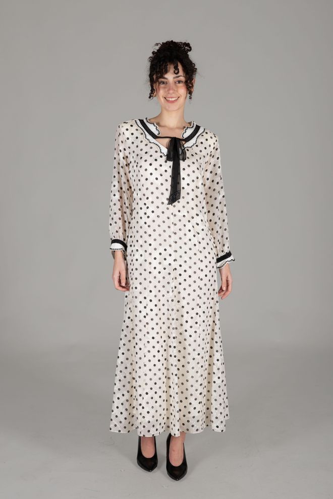 GUMANIZE Chiffonkleid Mit Rundhalsausschnitt Großhandelskleidung Jahrgang