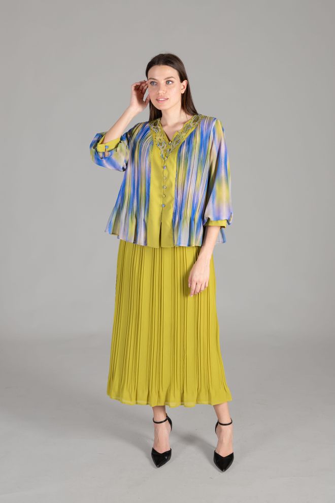 GUMANIZE V Neck Embroidered Empirme Suit Wholesale Clothing Elegant