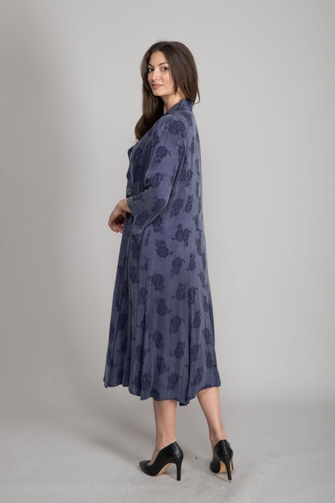 GUMANIZE Elegantan Haljina Na Preklop Mornarsko Plave Boje S Cvjetnim Uzorkom Veleprodaja odjeće Skroman