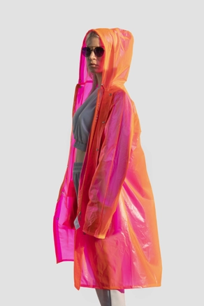 A model wears 20097 - Transparent Raincoat - Pinklove, wholesale Raincoat of Glowigo to display at Lonca