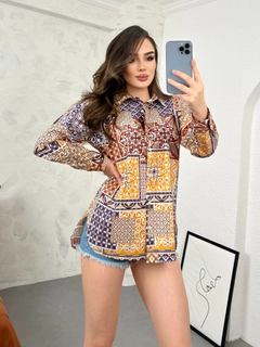 A wholesale clothing model wears grf10224-tile-patterned-women's-oversize-shirt, Turkish wholesale Shirt of Gravel Fashion