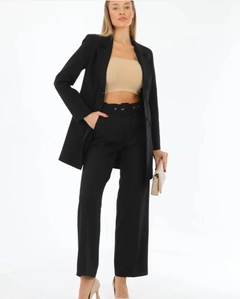 Ein Bekleidungsmodell aus dem Großhandel trägt GRF10057 - Suit Dress - Oversize, türkischer Großhandel Anzug von Gravel Fashion