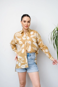 Ένα μοντέλο χονδρικής πώλησης ρούχων φοράει GRF10027 - Shirt - Tunic Patterned, τούρκικο Πουκάμισο χονδρικής πώλησης από Gravel Fashion