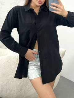 A wholesale clothing model wears grf10182-cotton-oversize-shirt-with-yoke-pocket-on-the-front-and-back, Turkish wholesale Shirt of Gravel Fashion