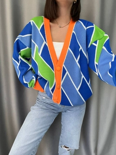 A wholesale clothing model wears 40252 - Ethnic Pattern Colored Cardigan, Turkish wholesale Cardigan of Helios