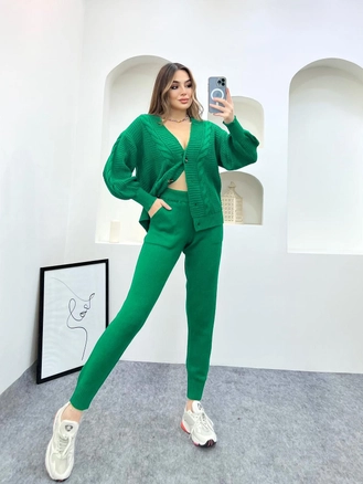 A model wears 31084 - Tracksuit - Green, wholesale Tracksuit of Helios to display at Lonca