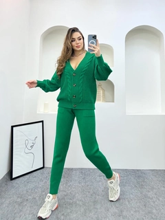 Hurtowa modelka nosi 31084 - Tracksuit - Green, turecka hurtownia Dres firmy Helios