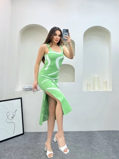 Ein Bekleidungsmodell aus dem Großhandel trägt HEL10049 - Slit Detail Knitwear Dress, türkischer Großhandel Kleid von Helios