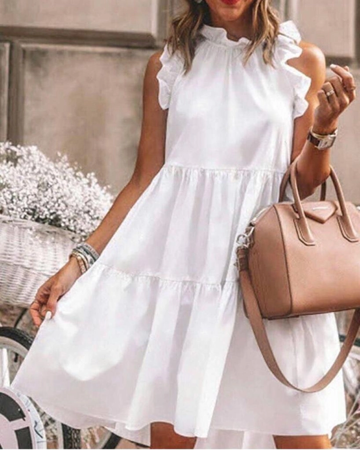 Bir model, My Jest Fashion toptan giyim markasının MJF10022 - Poplin Cotton Fabric Dress toptan Elbise ürününü sergiliyor.