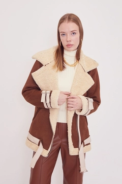 A wholesale clothing model wears 38960 - Jacket - Camel, Turkish wholesale Jacket of Helin Avşar