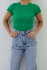 A model wears HAV10024 - Crew Neck Blouse - Green, wholesale undefined of Helin Avşar to display at Lonca