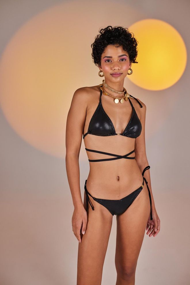 Holly Lolly Bikini Top Black Wholesale Clothing 4