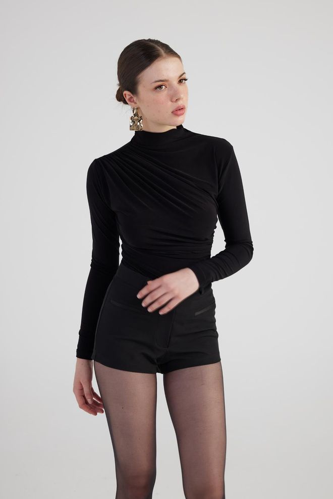 Holly Lolly Blouse À Col Roulé Avec Détail Drapé Noir Vêtements en gros Élégant