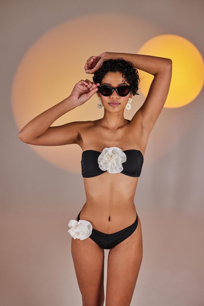 Holly Lolly Haut De Bikini Élégant Noir Vêtements en gros 0
