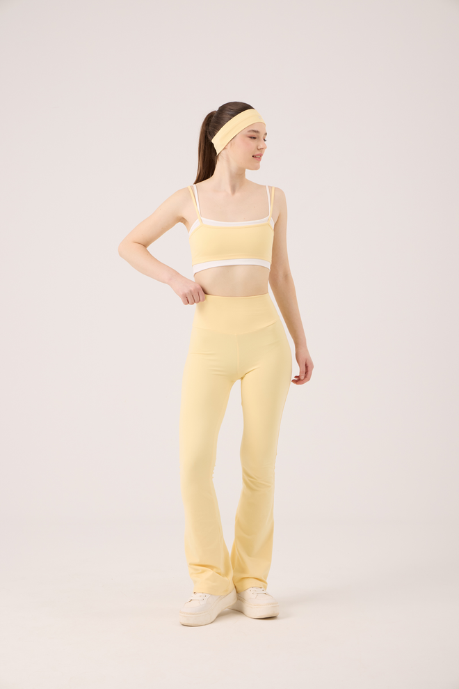 Holly Lolly بنطال أصفر بخصر عالي وقصة بوتكوت ملابس بالجملة ربيع