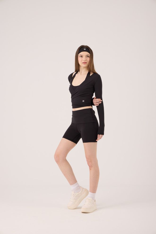 Holly Lolly Black Athletic Shorts Mid Waist Pull On Wholesale Clothing 1