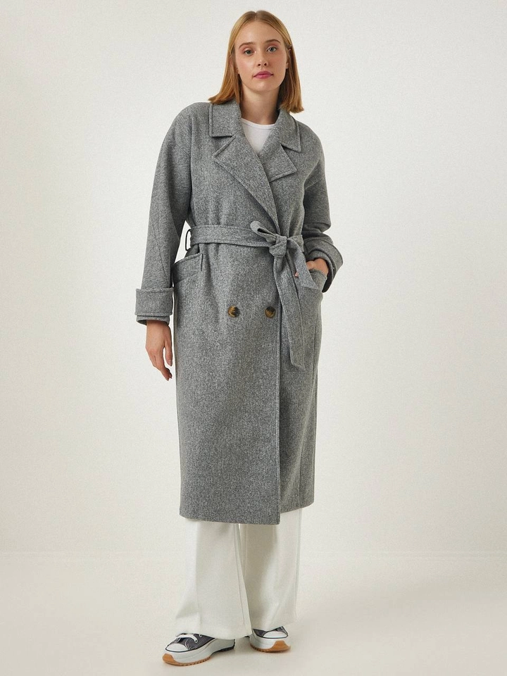 Hurtowa modelka nosi hot10144-kelebek-yk-double-pocket-long-coat, turecka hurtownia Płaszcz firmy Hot Fashion