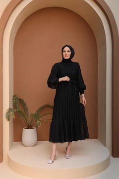A wholesale clothing model wears HUL10318 - Pleated Balloon Sleeve Evening Dress - Black, Turkish wholesale Dress of Hulya Keser
