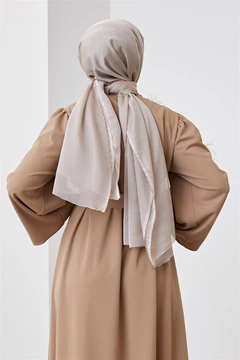 A wholesale clothing model wears hul10649-shawl-mink, Turkish wholesale Shawl of Hulya Keser
