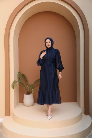 A wholesale clothing model wears  Pleated Balloon Sleeve Evening Dress - Navy Blue
, Turkish wholesale Dress of Hulya Keser