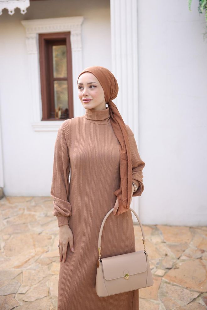 Hulya Keser Abito In Maglia A Collo Alto Marrone Chiaro Abbigliamento all'ingrosso Casuale