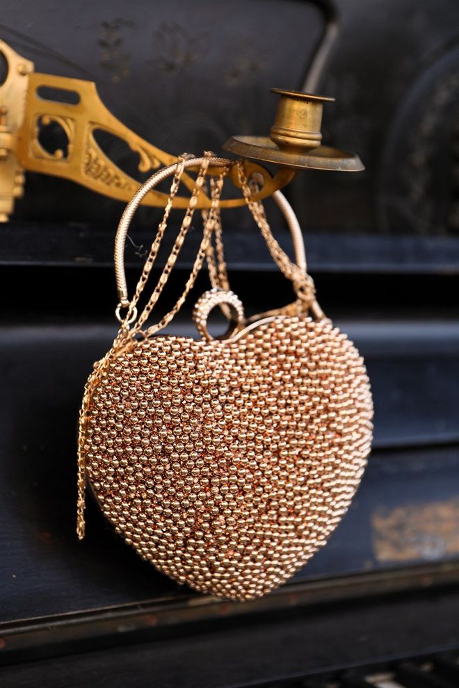 Hulya Keser Bolso Para Vestido De Noche Con Forma De Corazón Dorado Ropa al por mayor 2