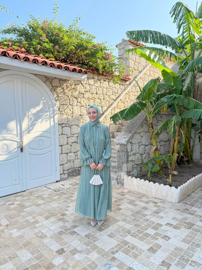 Hulya Keser Yeşil Tesettür Zarif Pileli Maksi Etek Orta Bel Düğmeli Cepsiz Toptan Giyim 5