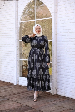 Модель оптовой продажи одежды носит HUL10065 - Turquoise Dress - Black, турецкий оптовый товар Одеваться от Hulya Keser.