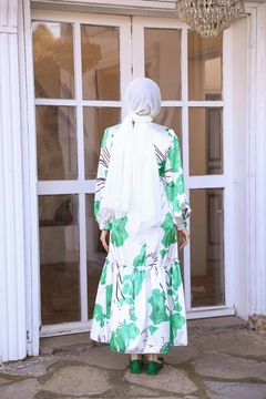 عارض ملابس بالجملة يرتدي HUL10068 - Emine Satin Dress - Green، تركي بالجملة فستان من Hulya Keser