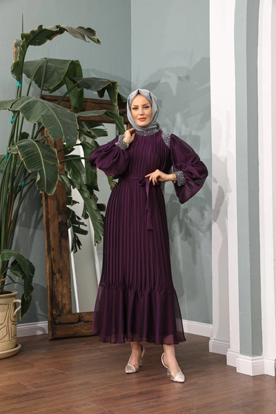 A model wears HUL10123 - Nisa Evening Dress - Purple, wholesale Dress of Hulya Keser to display at Lonca