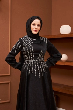A wholesale clothing model wears hul10415-asian-evening-dress-black, Turkish wholesale Dress of Hulya Keser