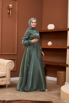 A wholesale clothing model wears hul10430-asian-evening-dress-mint-green, Turkish wholesale Dress of Hulya Keser