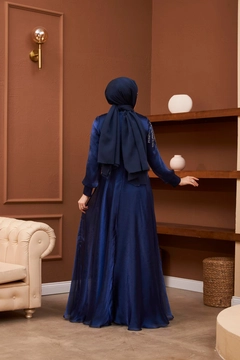 A wholesale clothing model wears hul10431-asya-evening-dress-navy-blue, Turkish wholesale Dress of Hulya Keser