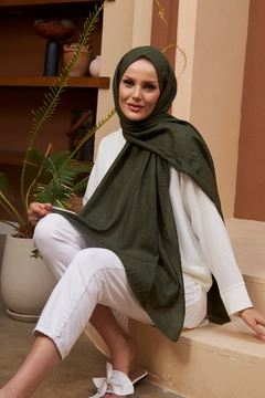 A wholesale clothing model wears hul10571-bamboo-shawl-khaki, Turkish wholesale Shawl of Hulya Keser