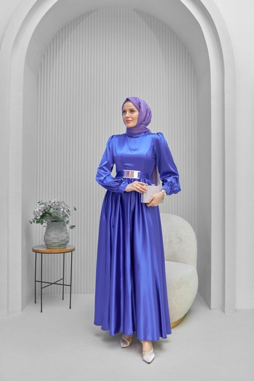 A wholesale clothing model wears  Gülben Evening Dress - Purple
, Turkish wholesale Dress of Hulya Keser