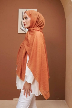 A wholesale clothing model wears hul10598-bamboo-shawl-tile, Turkish wholesale Shawl of Hulya Keser
